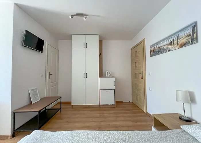 ホームステイ Morska カルビア