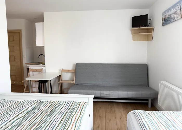 ホームステイ Morska カルビア