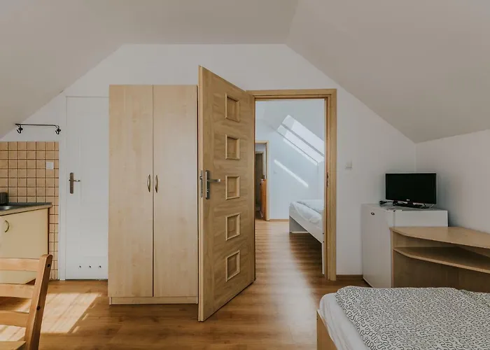 Morska ホームステイ カルビア